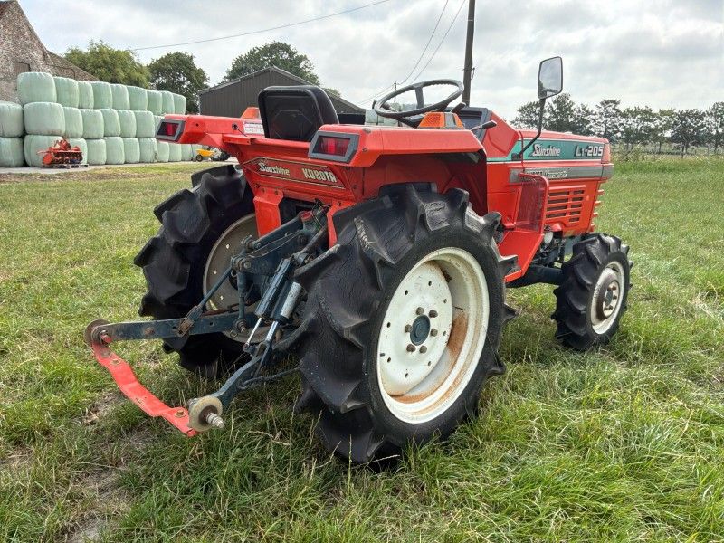 Kubota Sunshine L1-205DT vierwielaangedreven minitractor