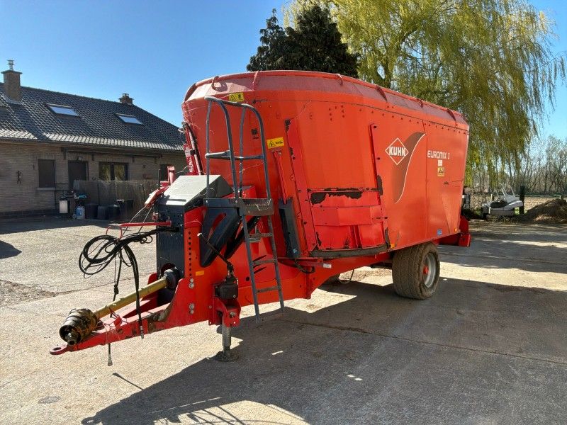 2014 Kuhn EUV 273 Feed Mixer