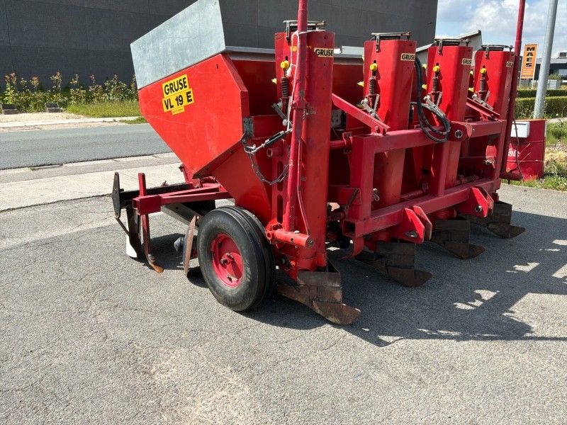 Gruse VL19E 4-reihige angehängte Kartoffelpflanzmaschine