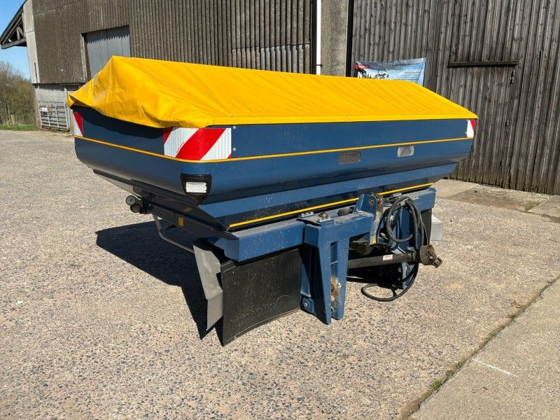 2010 Bogballe M2W QZ Fertilizer Spreader