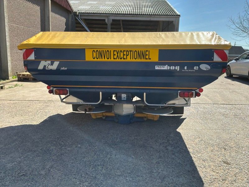 2010 Bogballe M2W QZ Fertilizer Spreader
