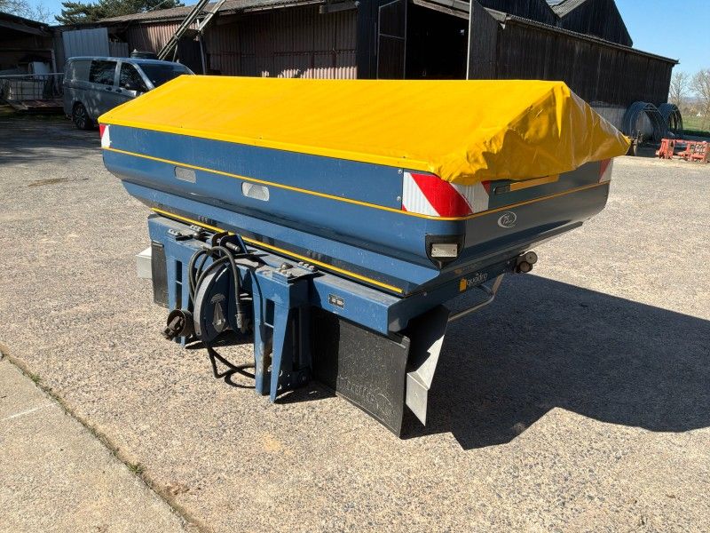 2010 Bogballe M2W QZ Fertilizer Spreader