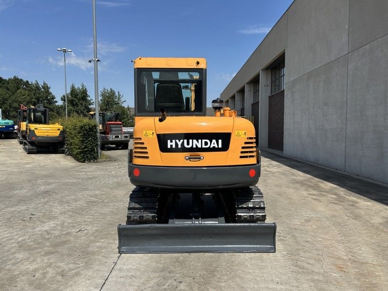 2019 Hyundai R60VS Midi Excavator