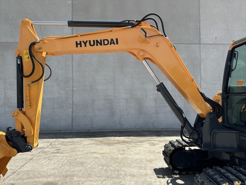 2019 Hyundai R60VS Midi Excavator