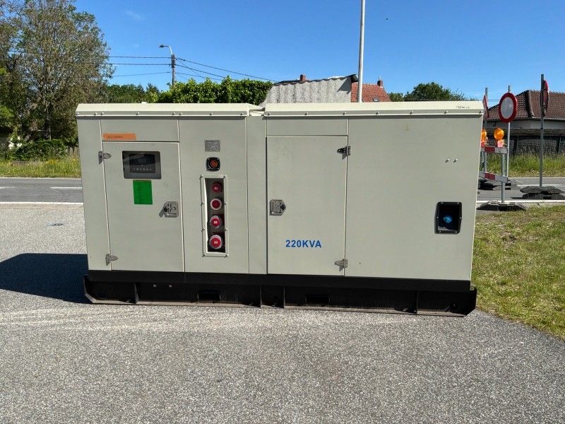 2023 Cummins 220 kVA Stromgenerator (unbenutzt)