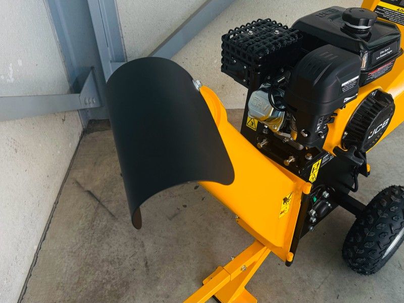 JCB CH75100P professionele houthakselaar