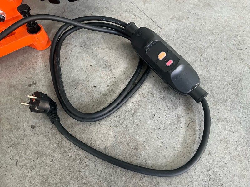 Daewoo DADK-D230BE Diamant-Kernbohrmaschine