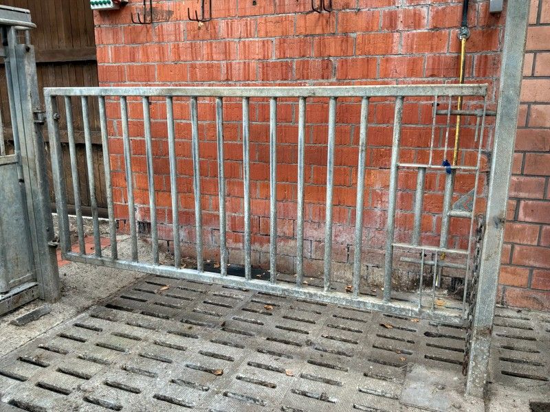 Stable Gates (6x)