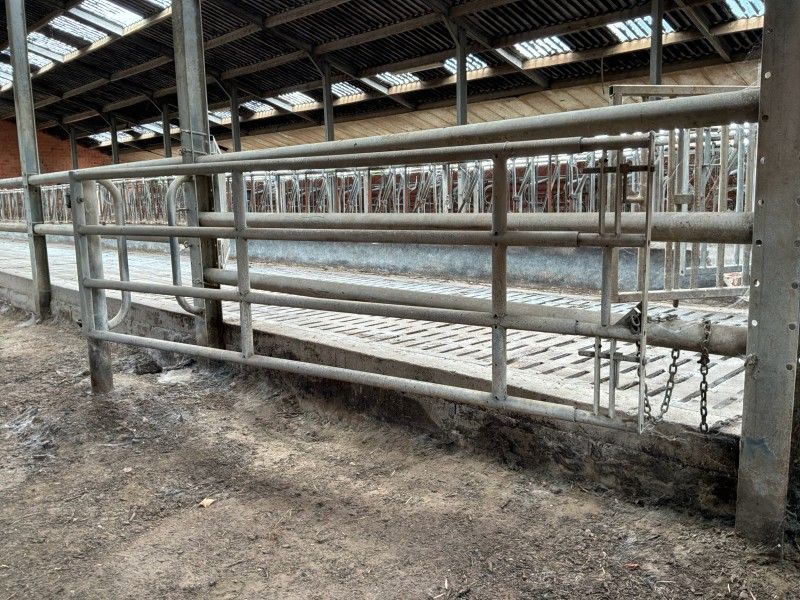 Stable Gates (6x)