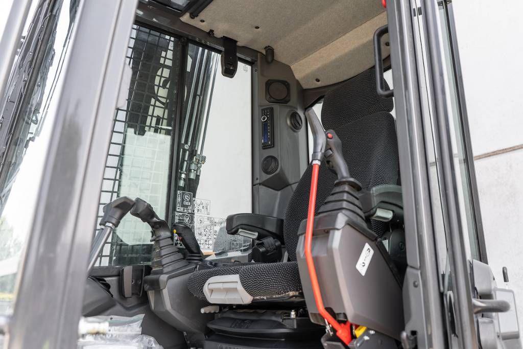 CASE CX 105 E