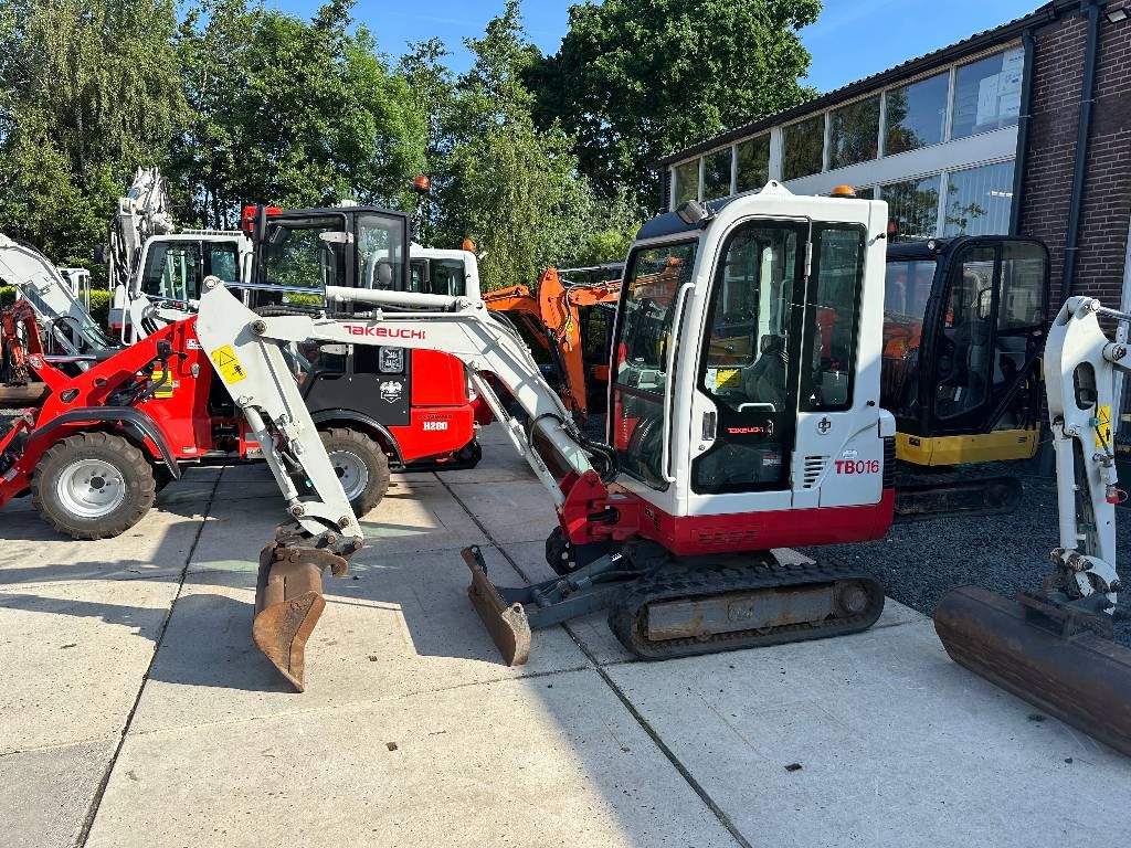 Takeuchi TB 216 A