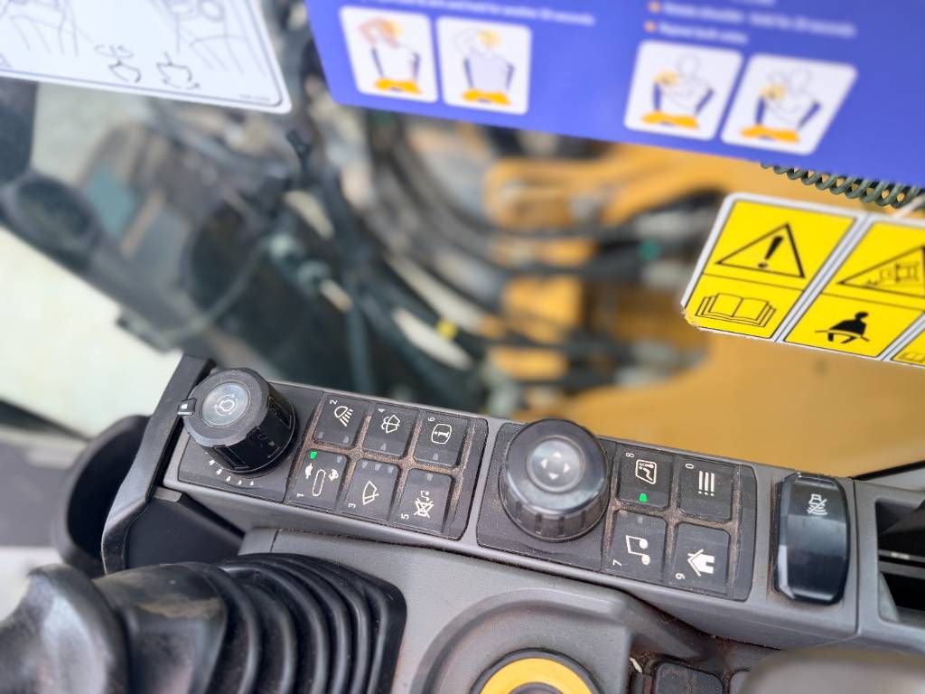 CAT 320 07C | NEW UNDERCARRIAGE