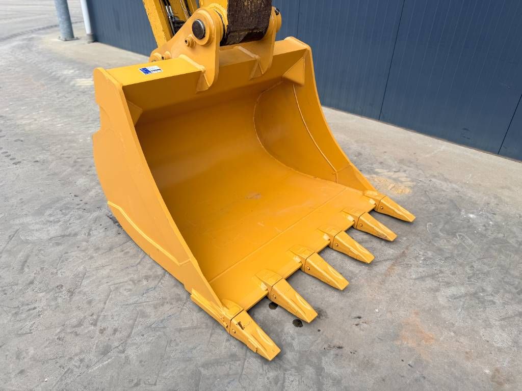 CAT 323 07A