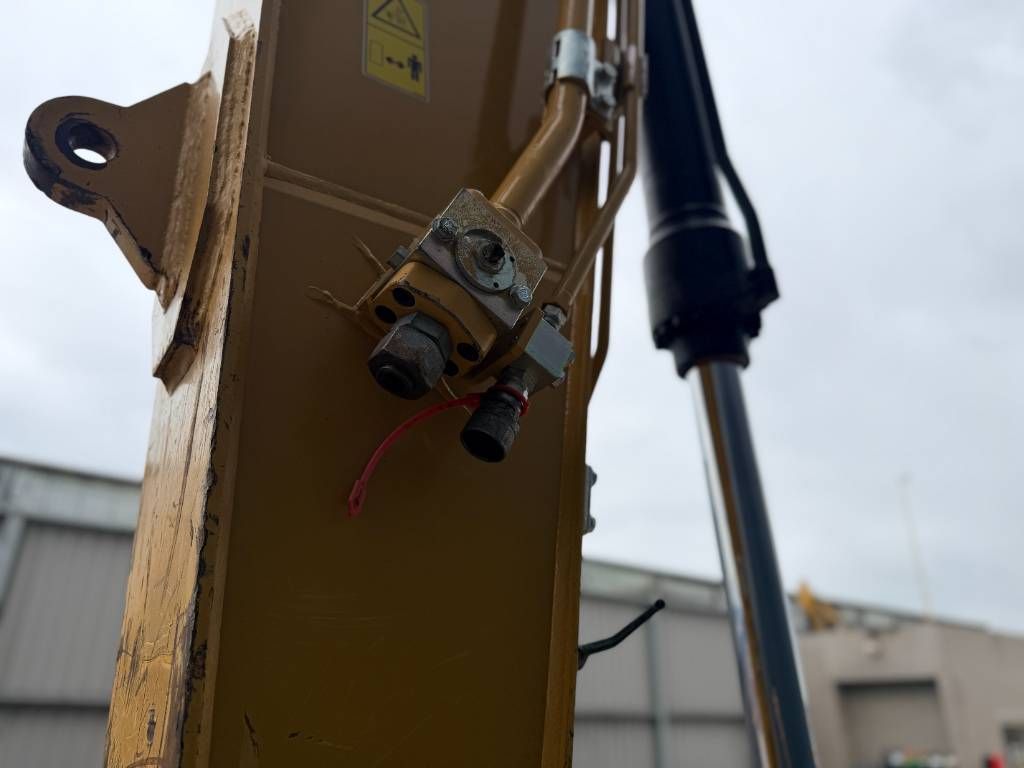 CAT 323 07A