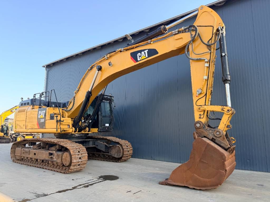 CAT 352F
