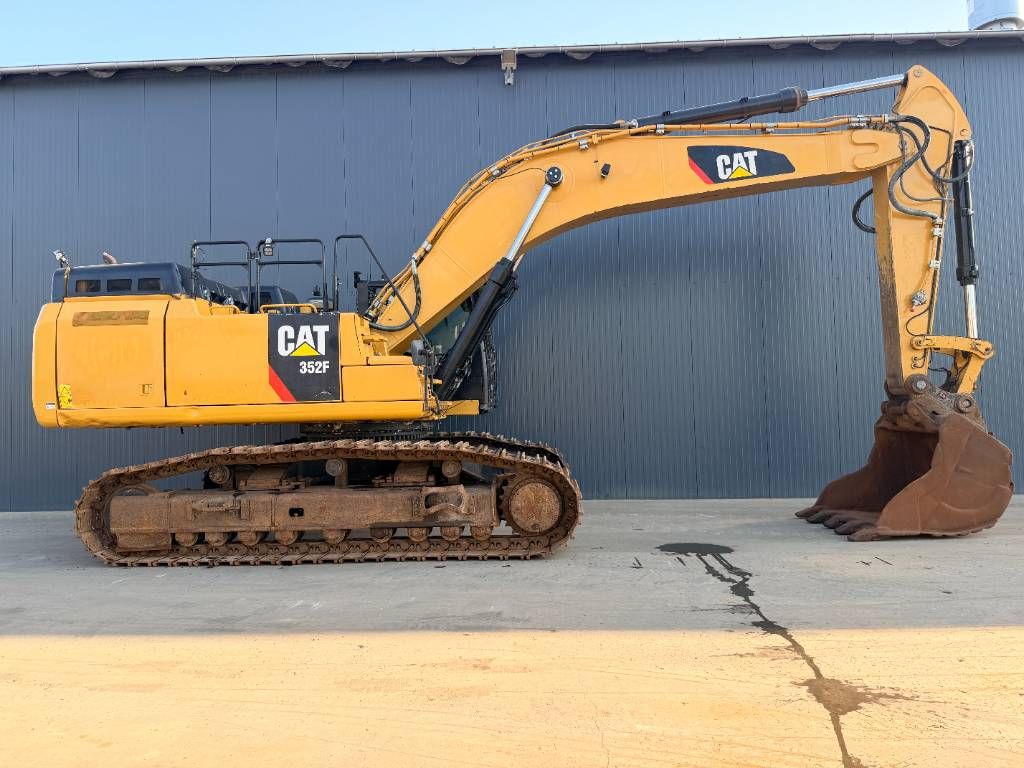 CAT 352F