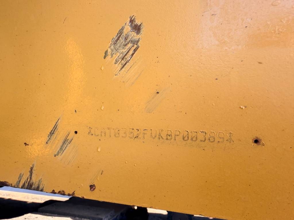CAT 352F