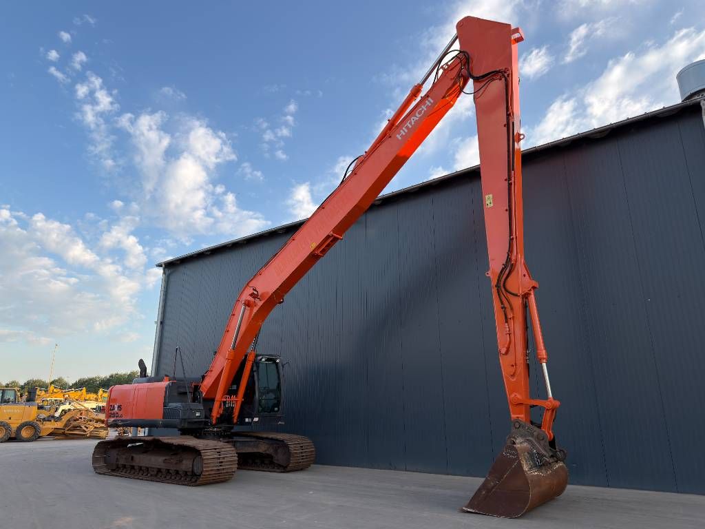 Hitachi ZX250LC-5B Long Reach