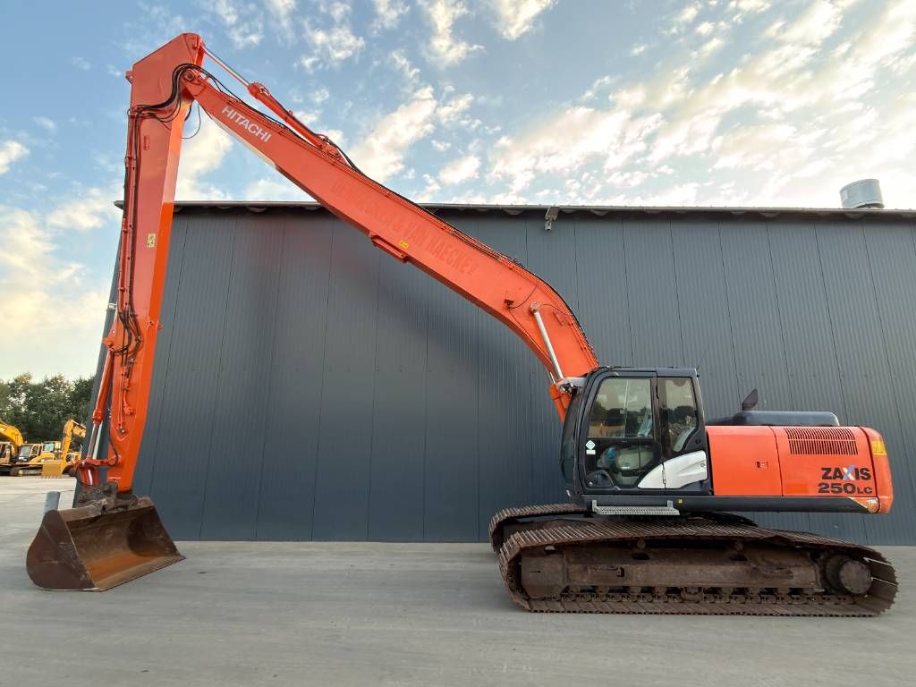 Hitachi ZX250LC-5B Long Reach