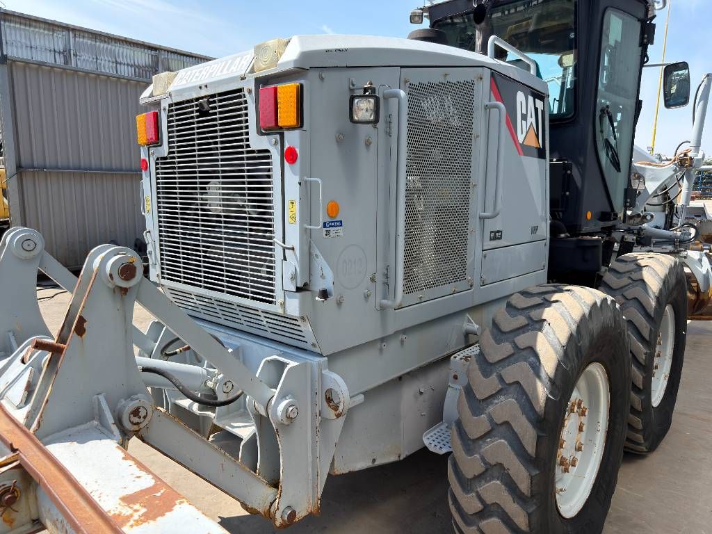 CAT 120M - CE
