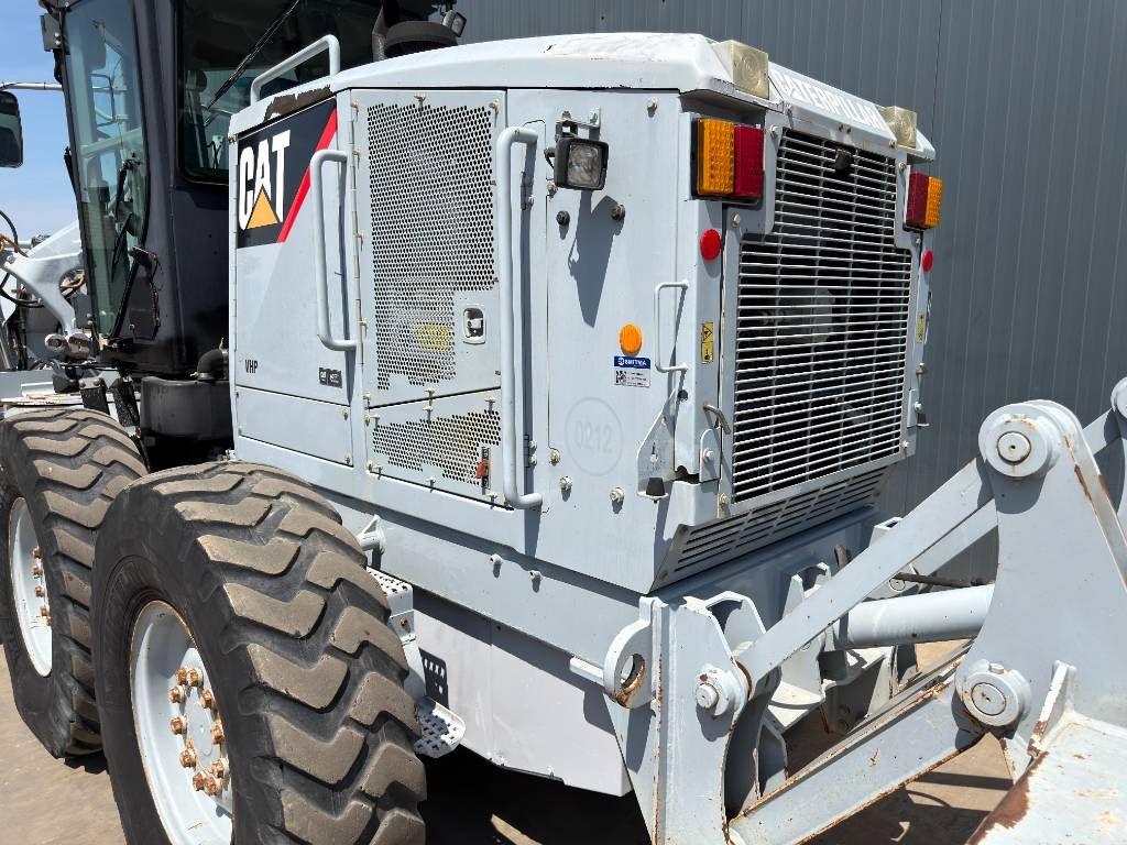 CAT 120M - CE
