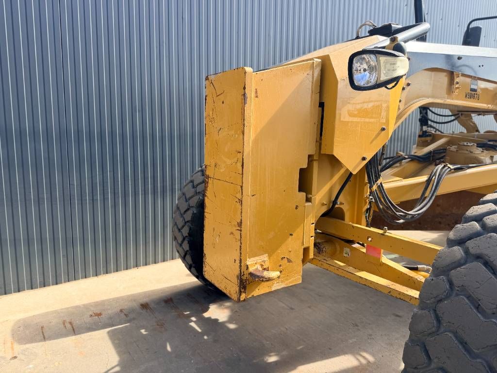 CAT 140M2