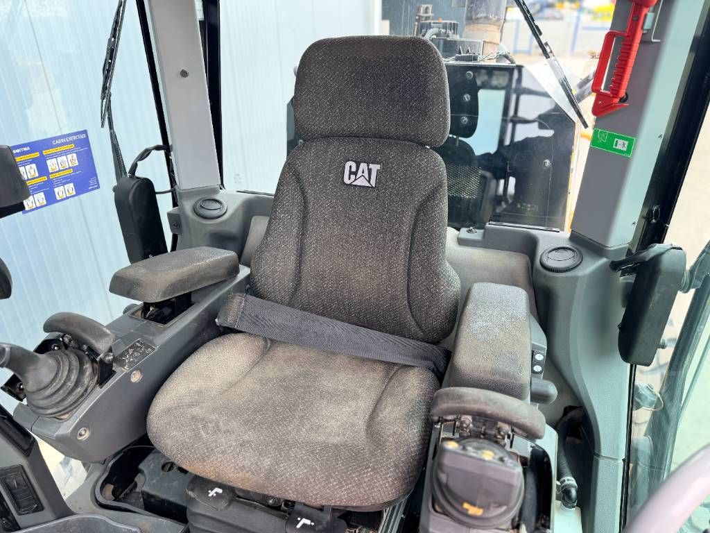 CAT 140M3