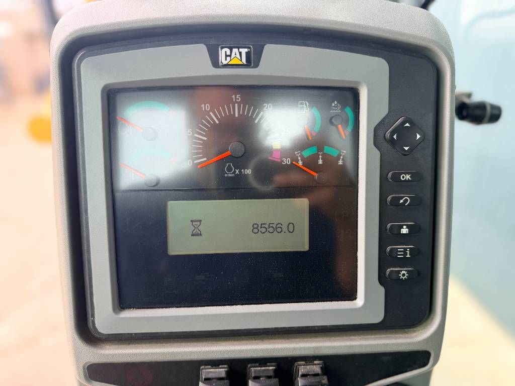 CAT 140M3