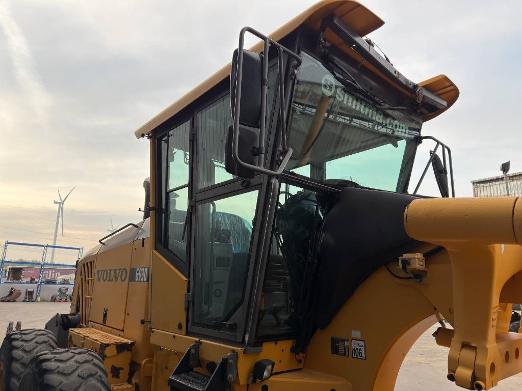 Volvo G930 - CE