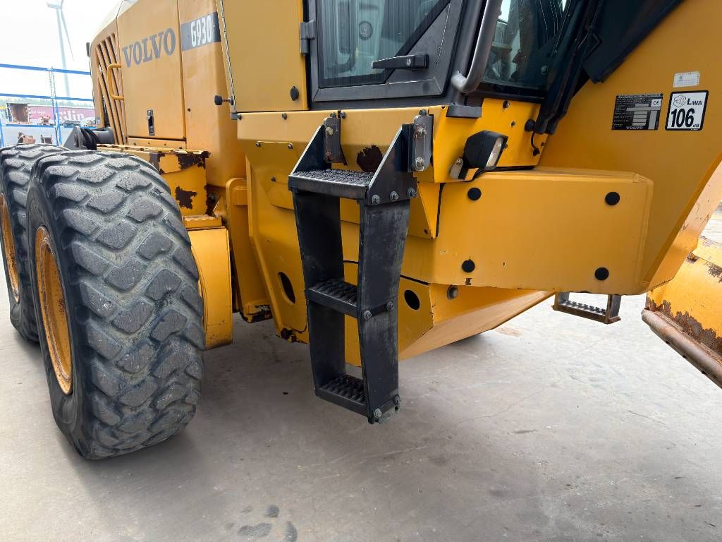 Volvo G930 - CE