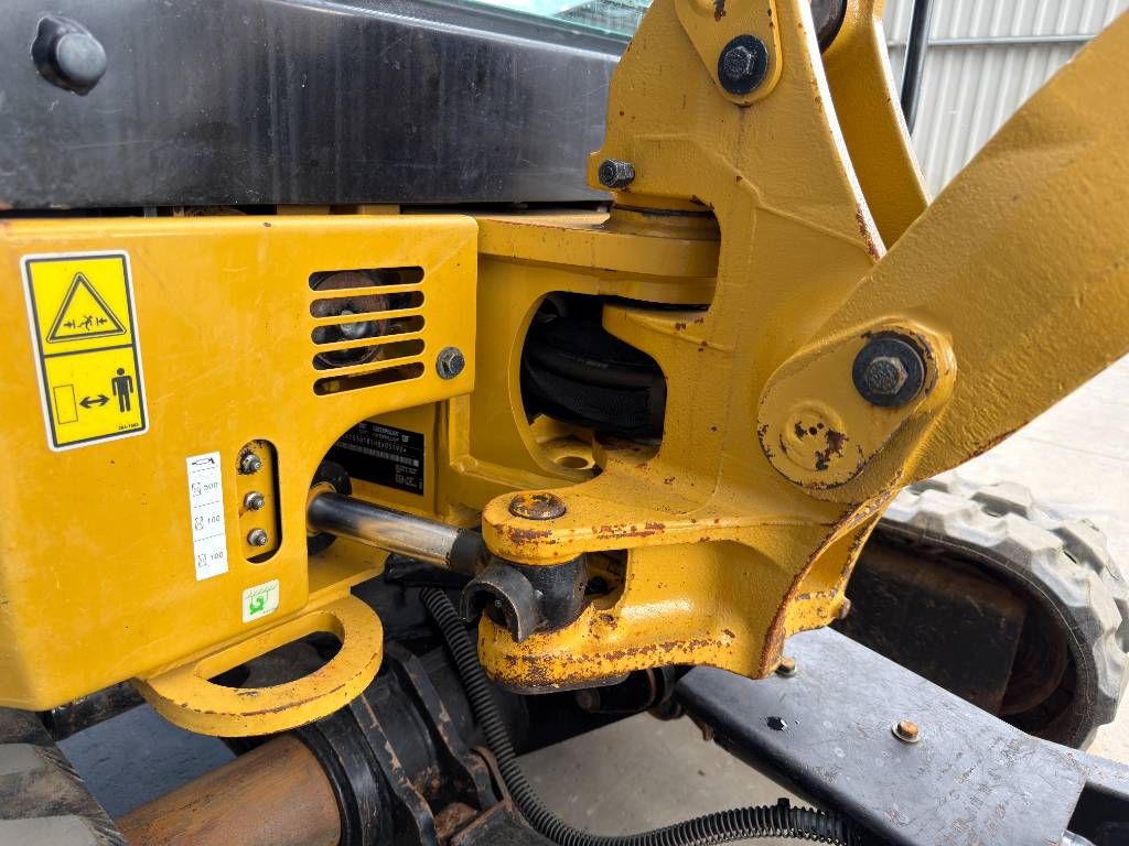 CAT 301.8