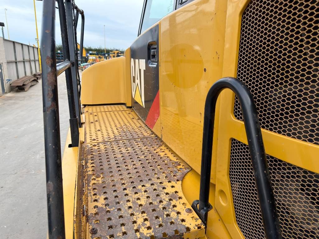 CAT 730C2