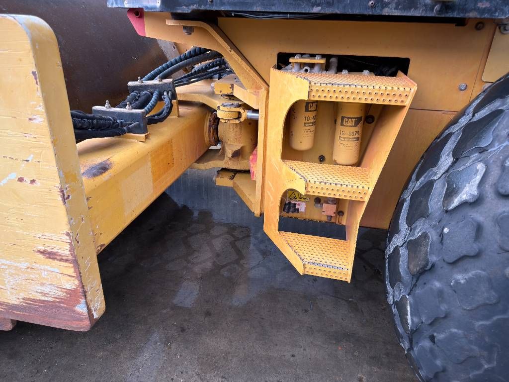CAT CS74