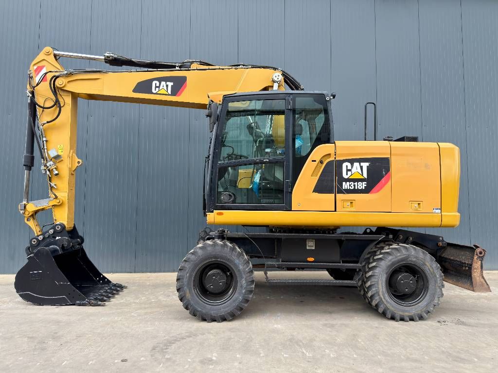 CAT M318F