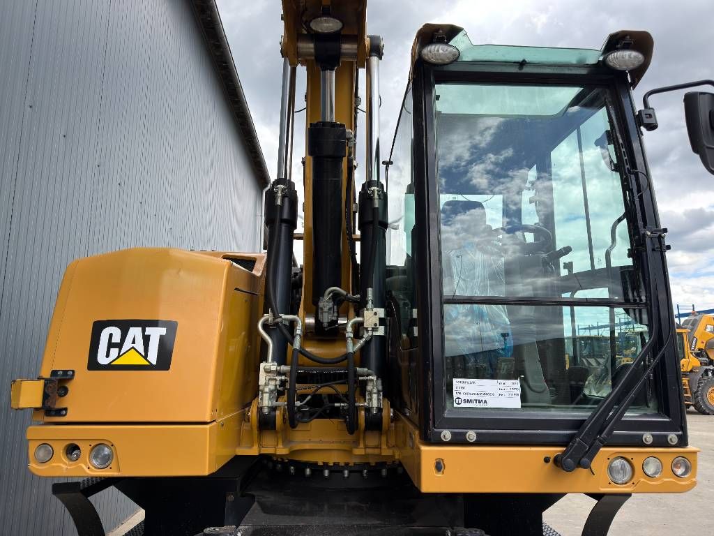 CAT M318F