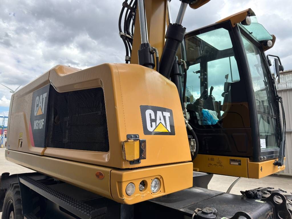 CAT M318F
