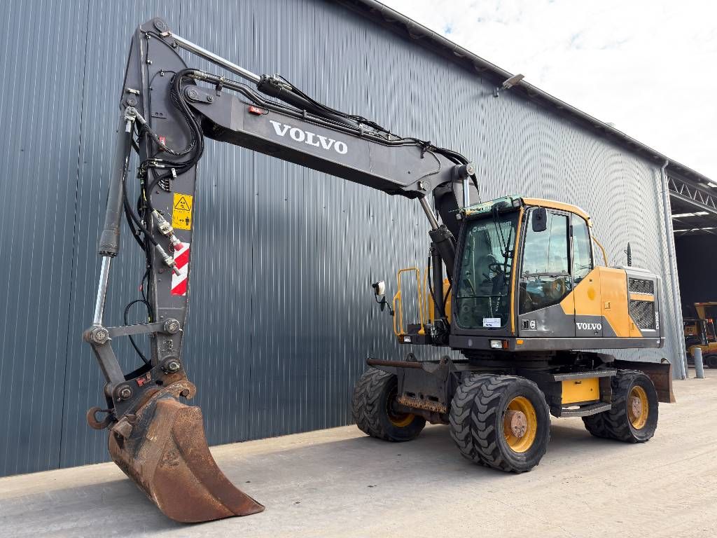 Volvo EW180E