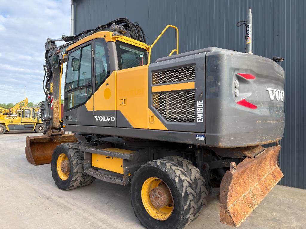Volvo EW180E
