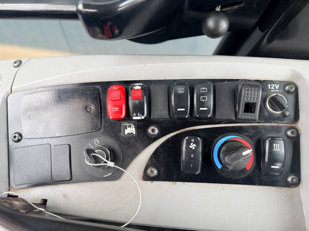 CAT 907 M