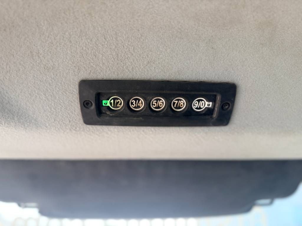 CAT 907 M