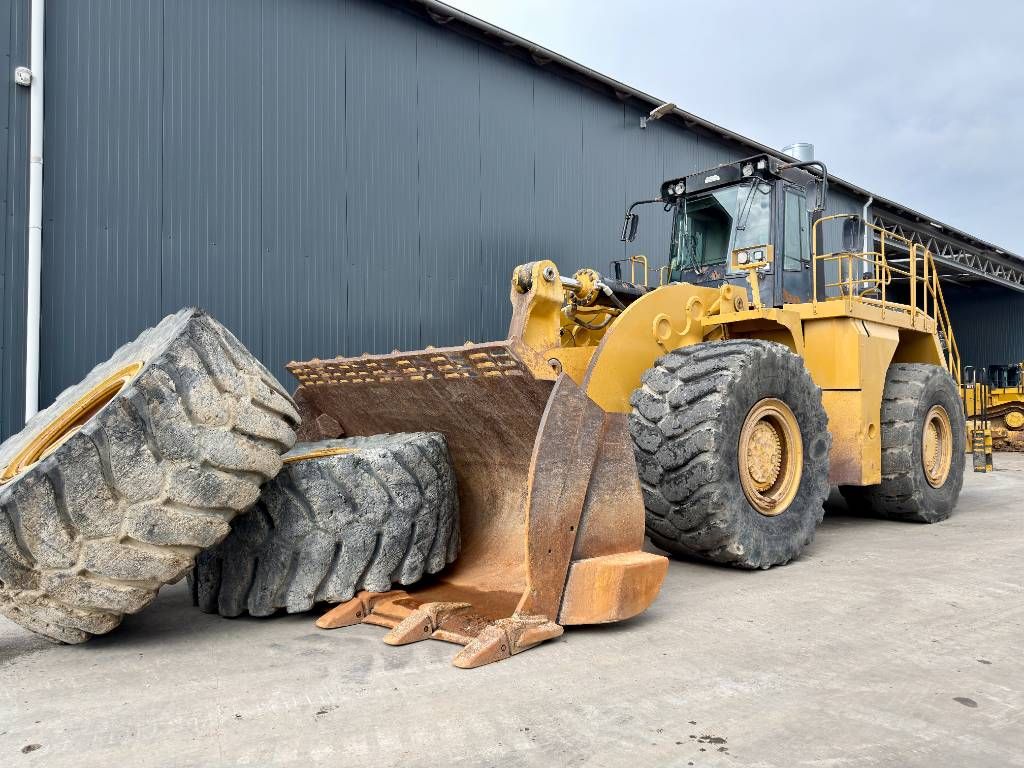 CAT 990H