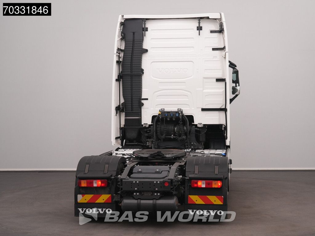 Volvo FH 500 4X2 XL 2xTanks I-ParkCool ACC