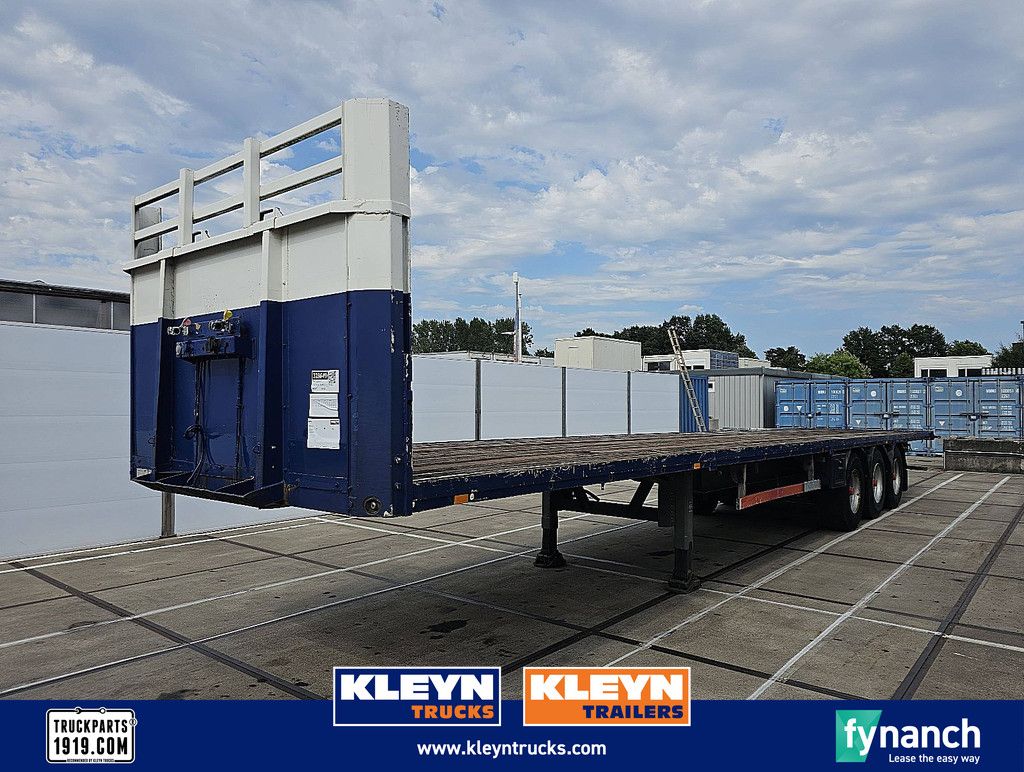 VAN HOOL 3 AXLE PLATFORM hard wood floor