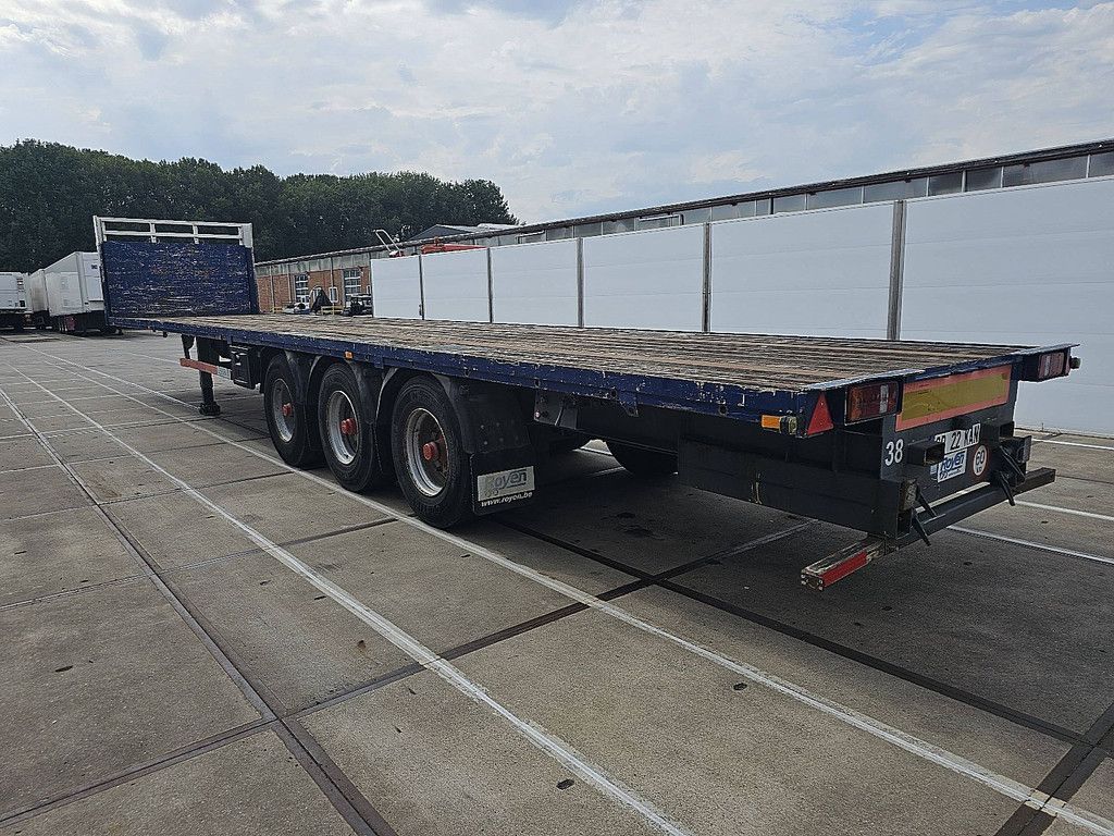 VAN HOOL 3 AXLE PLATFORM hard wood floor