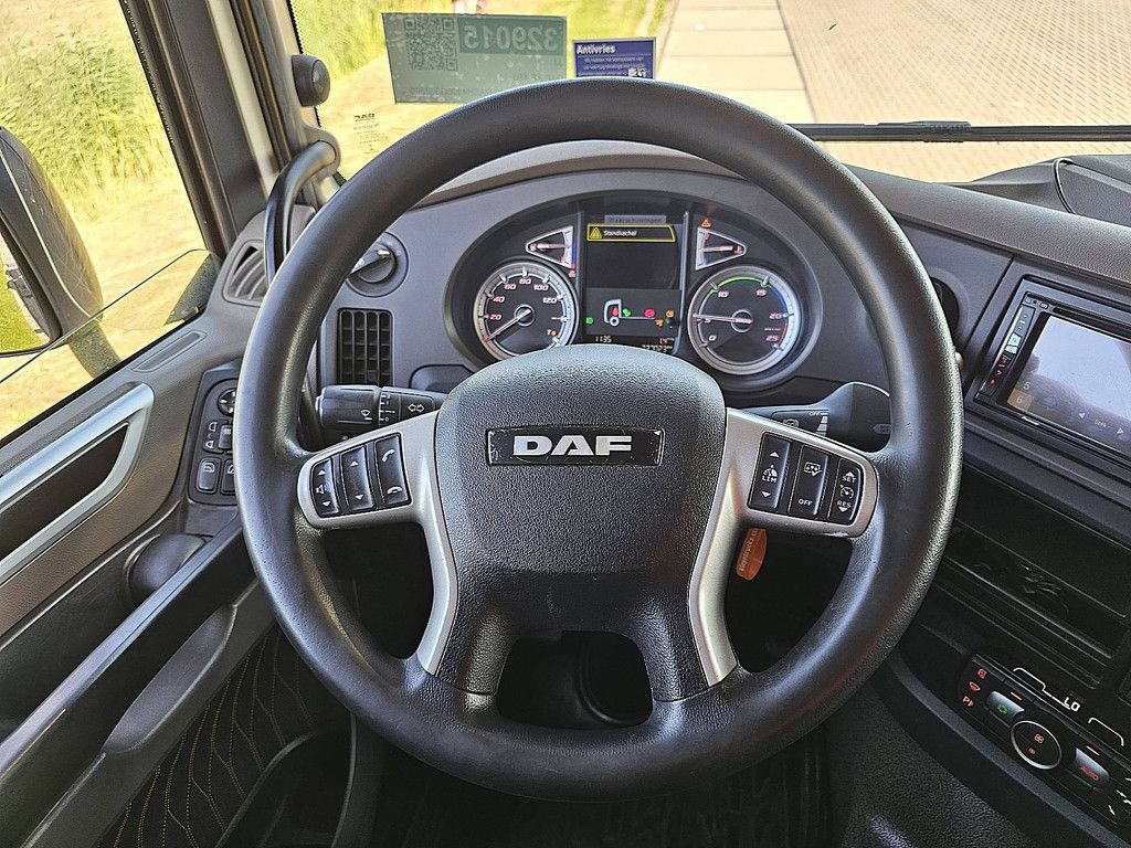 DAF XF 480 far clean manual