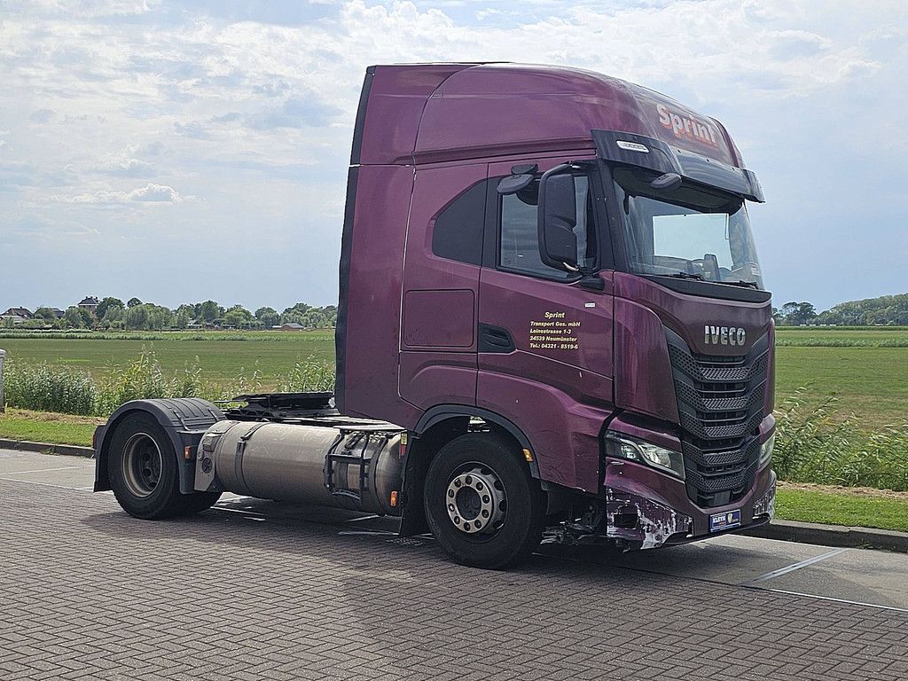 IVECO S-WAY AS440S46 lng