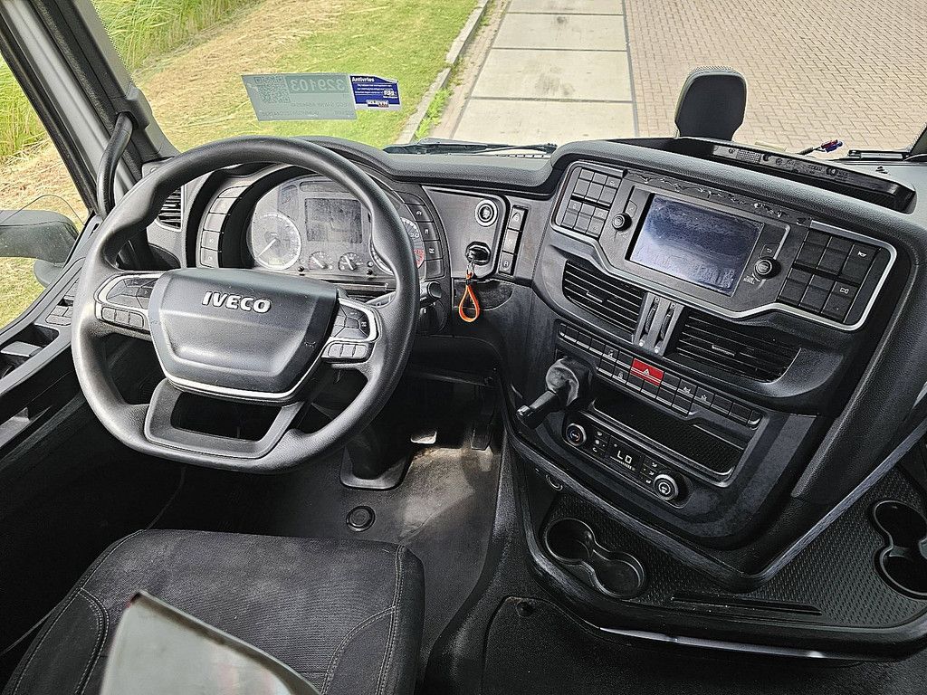 IVECO S-WAY AS440S46 lng