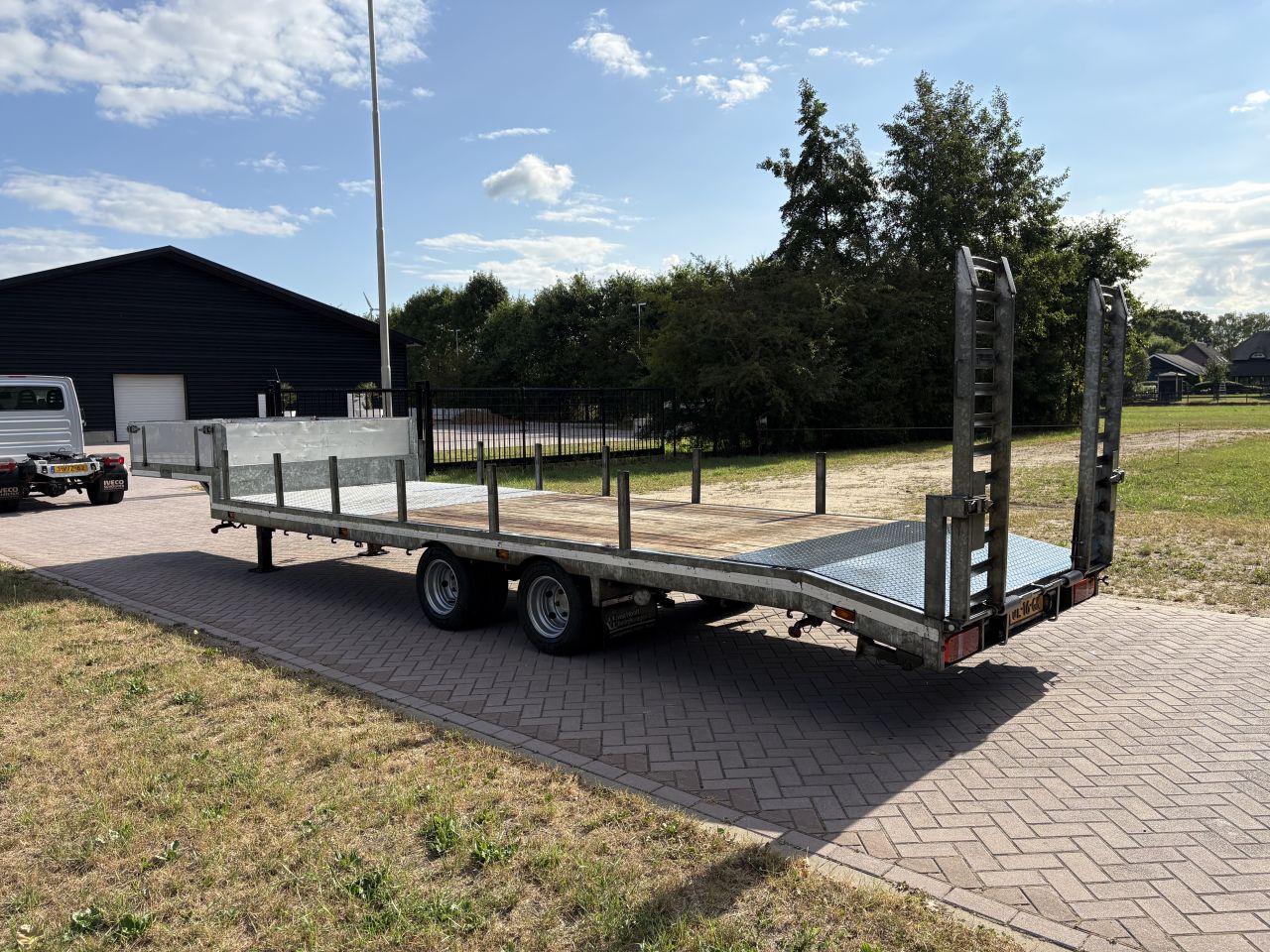 Be oplegger 8 ton semi dieplader Veldhuizen bj 2011
