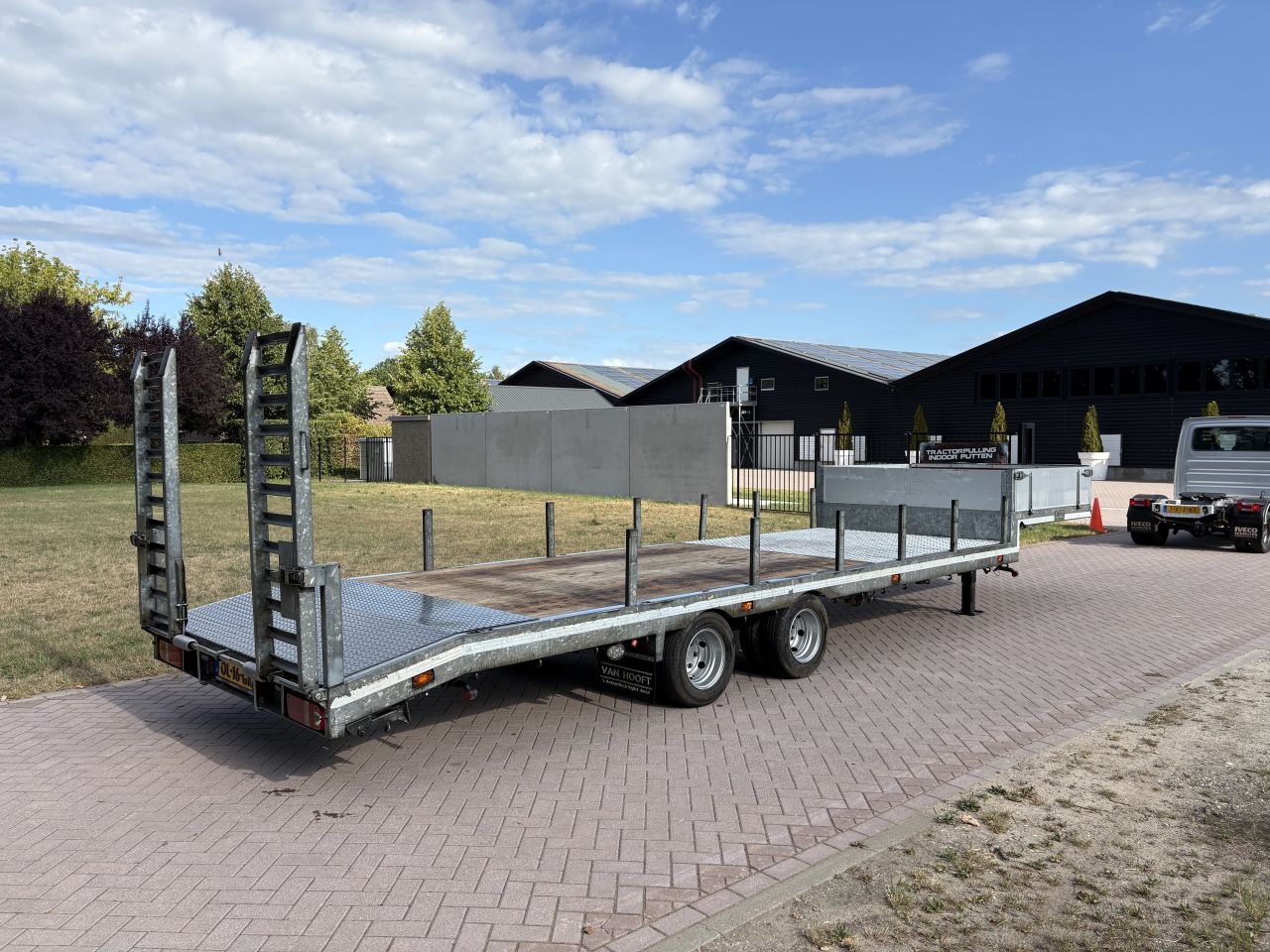 Be oplegger 8 ton semi dieplader Veldhuizen bj 2011