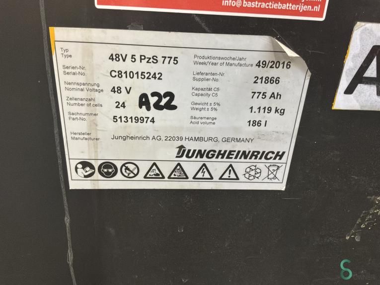 Reachtrucks Electric Jungheinrich ETV 216 2013 Cabin